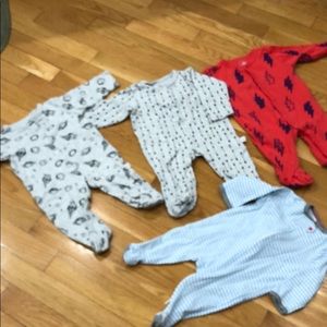 4 pieces of baby clothes for one price